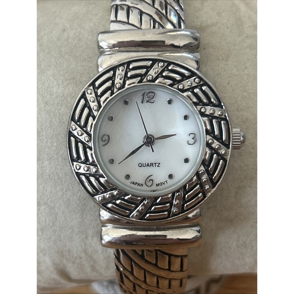 Silver Tone Women’s Quartz Cuff Watch